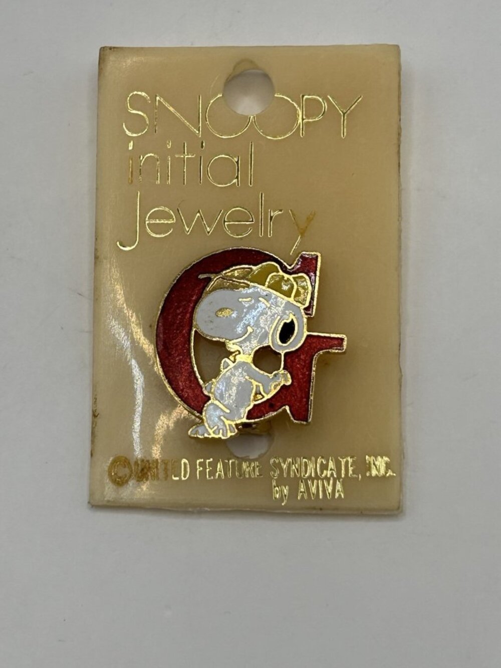Vintage Snoopy Pin by Aviva Initial "G" Red Color Enameled Charlie Brown Dog Fun - Picture 3 of 13